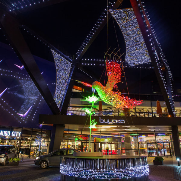 Setting shopping centers alight: why festive lighting is a crucial part of Christmas campaigns